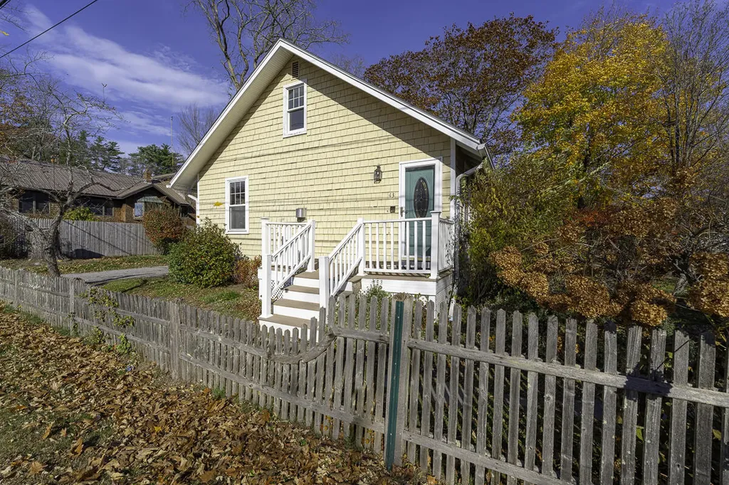 43 Froswick Avenue South Portland ME 04106