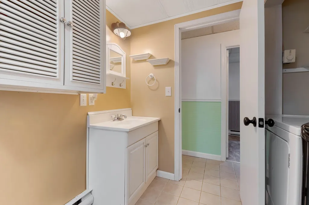 54 Stewart Street Wells ME 04090