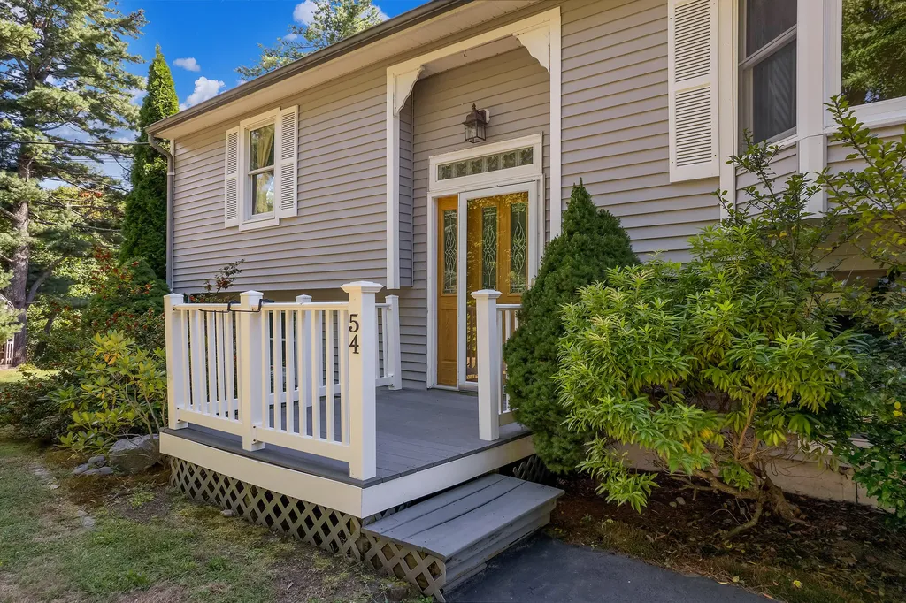 54 Stewart Street Wells ME 04090