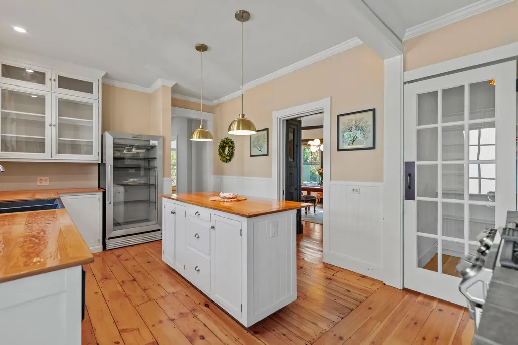 20 Deane Street Portland ME 04102