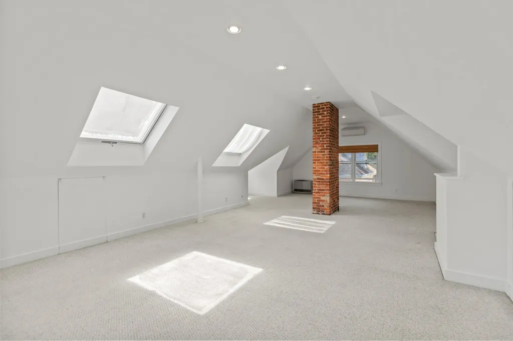 20 Deane Street Portland ME 04102
