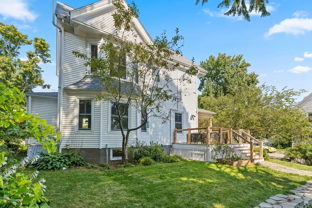 20 Deane Street Portland ME 04102