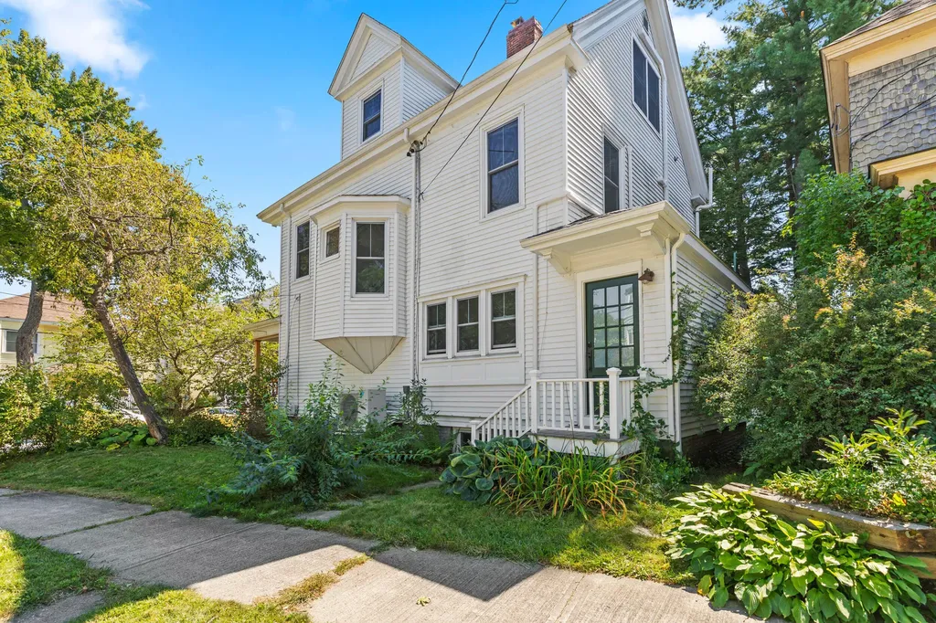 20 Deane Street Portland ME 04102