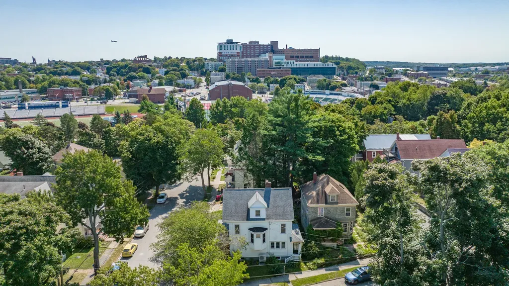 20 Deane Street Portland ME 04102