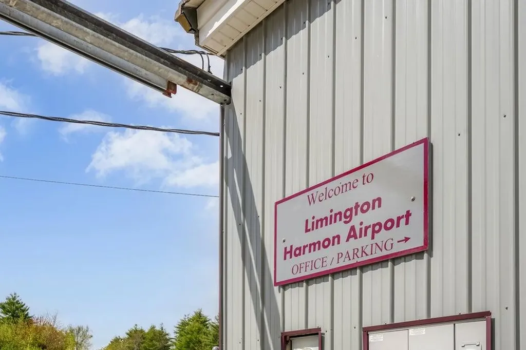 13 Airport Drive Limington ME 04049