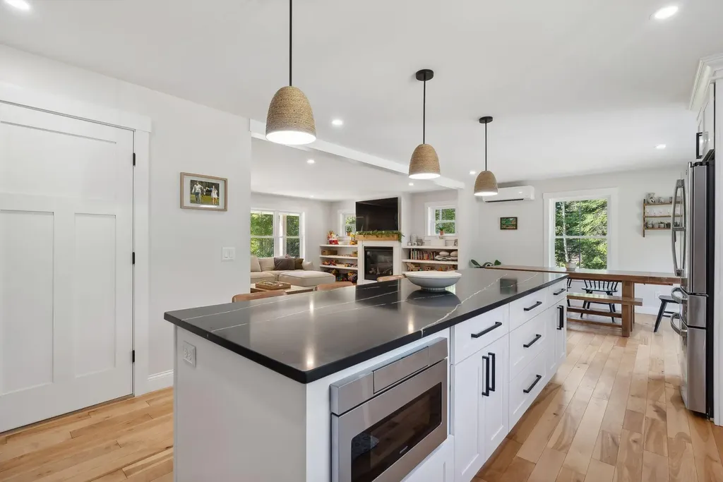 735 Hallowell Road Durham ME 04222