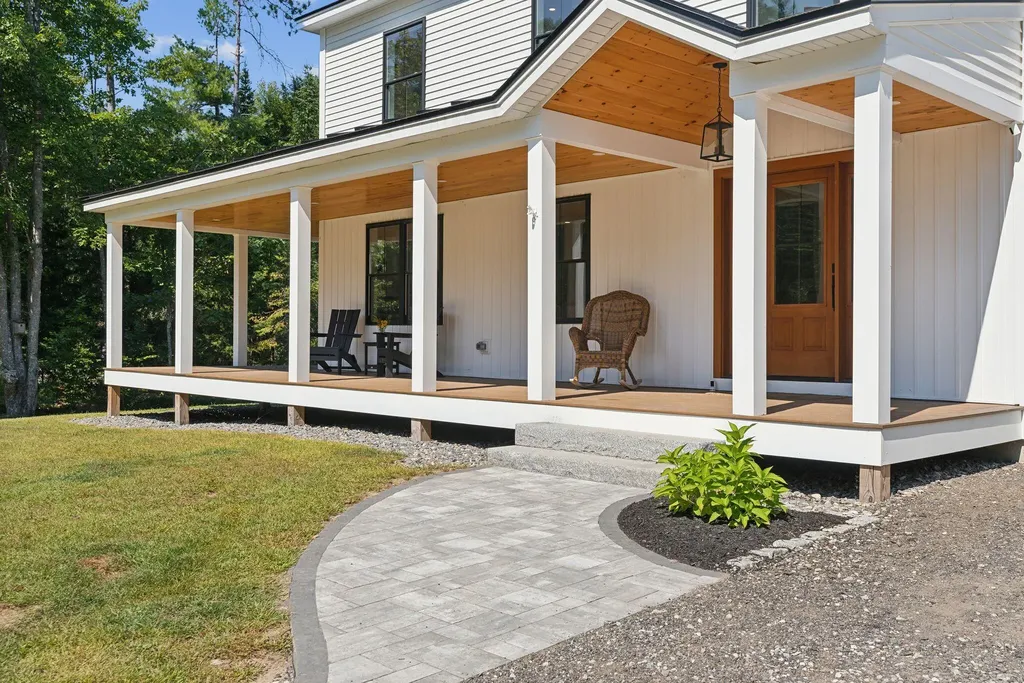 735 Hallowell Road Durham ME 04222