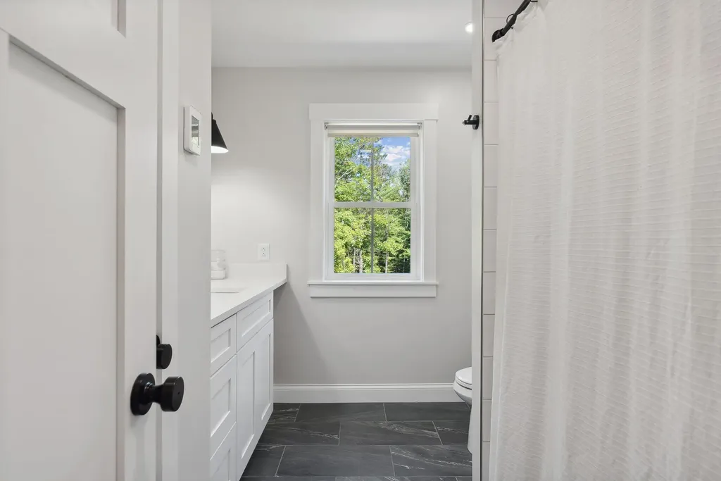 735 Hallowell Road Durham ME 04222