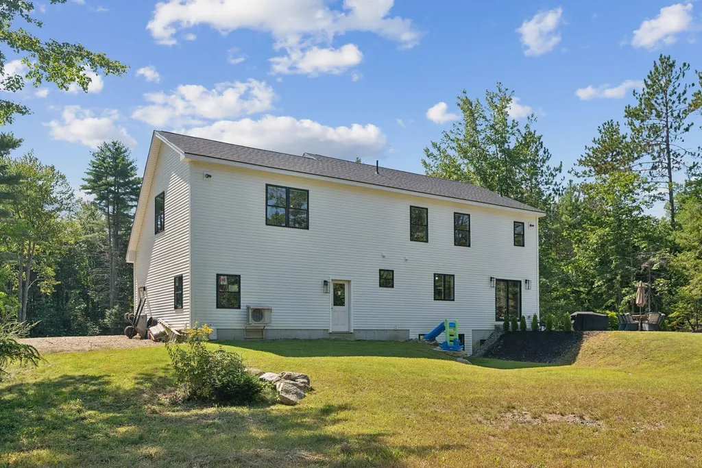 735 Hallowell Road Durham ME 04222