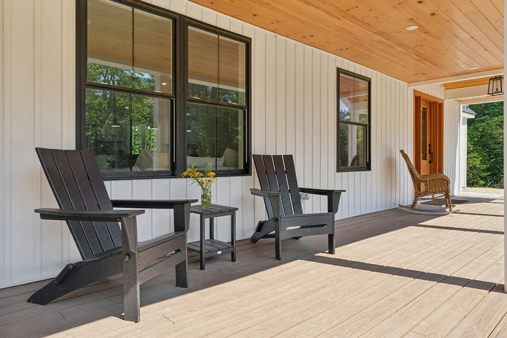735 Hallowell Road Durham ME 04222