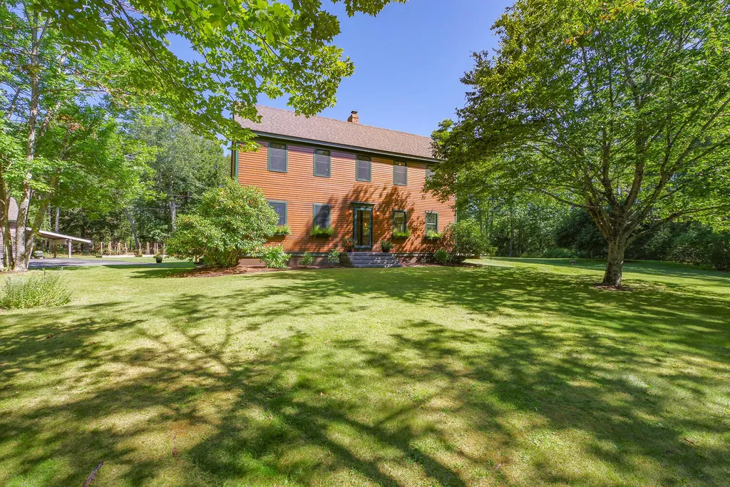 11 Mountain View Lane Belfast ME 04915