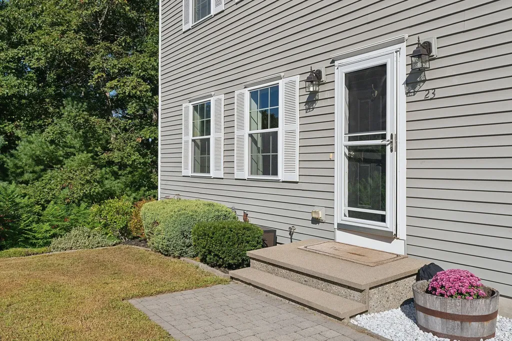 23 Thrush Terrace Windham ME 04062
