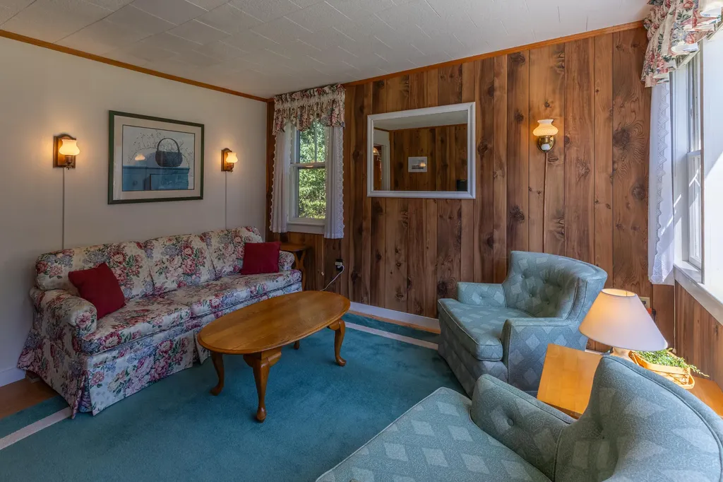 931 State Highway 3 Bar Harbor ME 04609