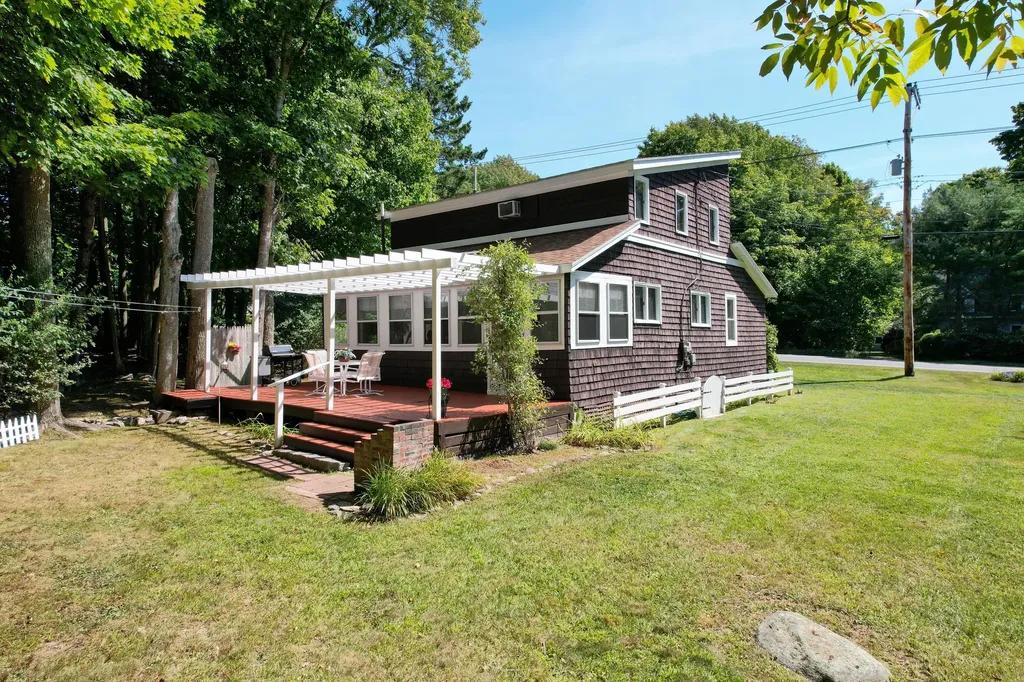 931 State Highway 3 Bar Harbor ME 04609