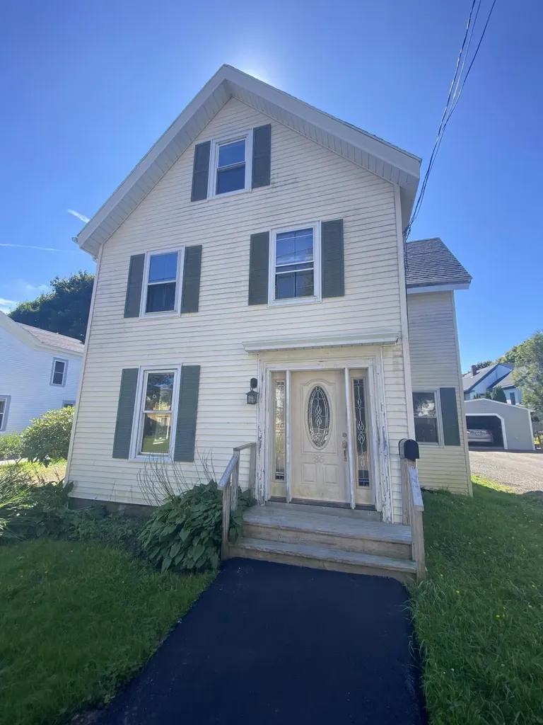 36 Grove Street Rockland ME 04841