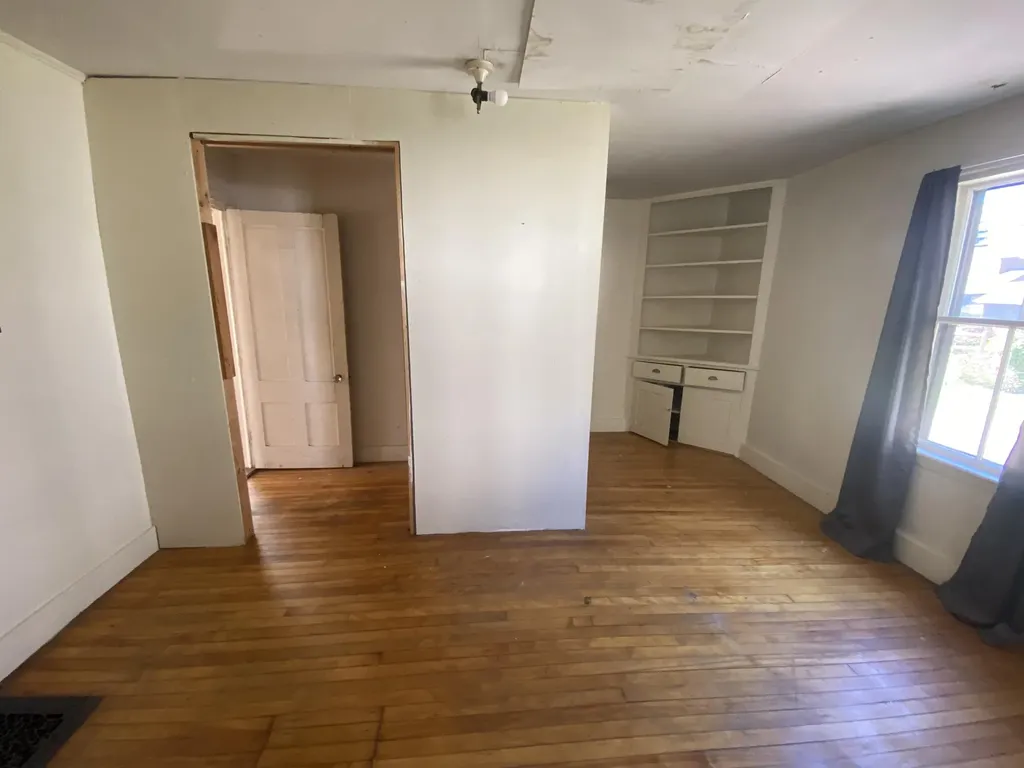 36 Grove Street Rockland ME 04841