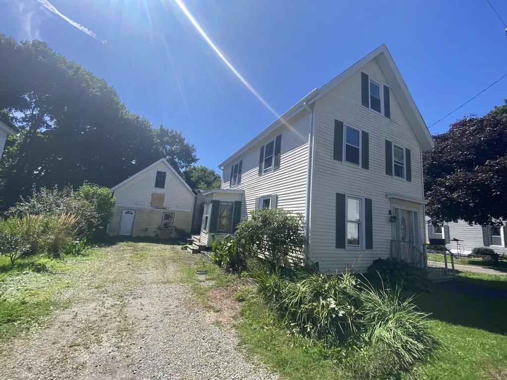 36 Grove Street Rockland ME 04841
