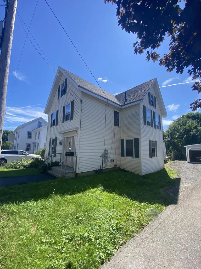 36 Grove Street Rockland ME 04841