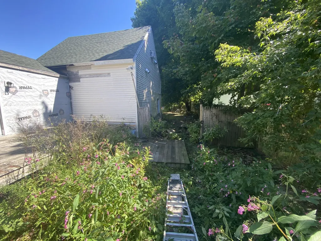 36 Grove Street Rockland ME 04841