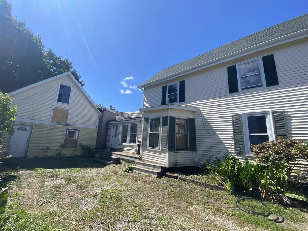 36 Grove Street Rockland ME 04841