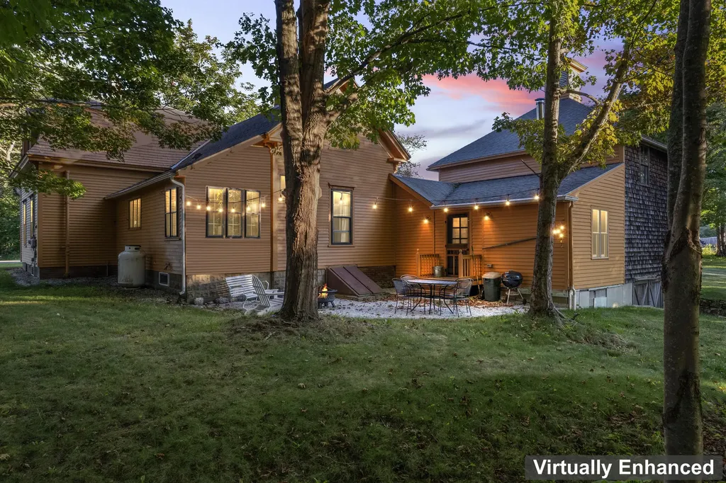1438 Harpswell Neck Road Harpswell ME 04079