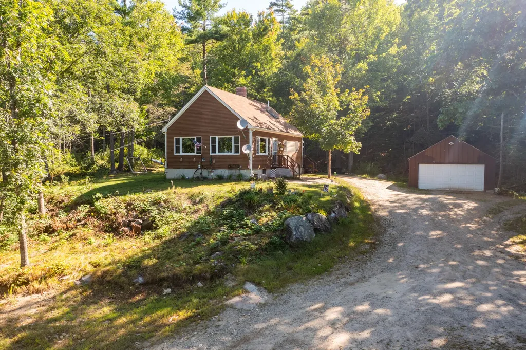 28 Hilltop Lane Shapleigh ME 04076