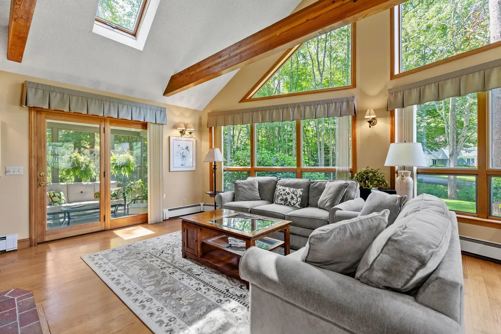 42 Horseshoe Drive Scarborough ME 04074