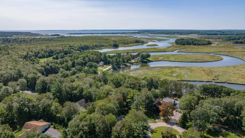 42 Horseshoe Drive Scarborough ME 04074