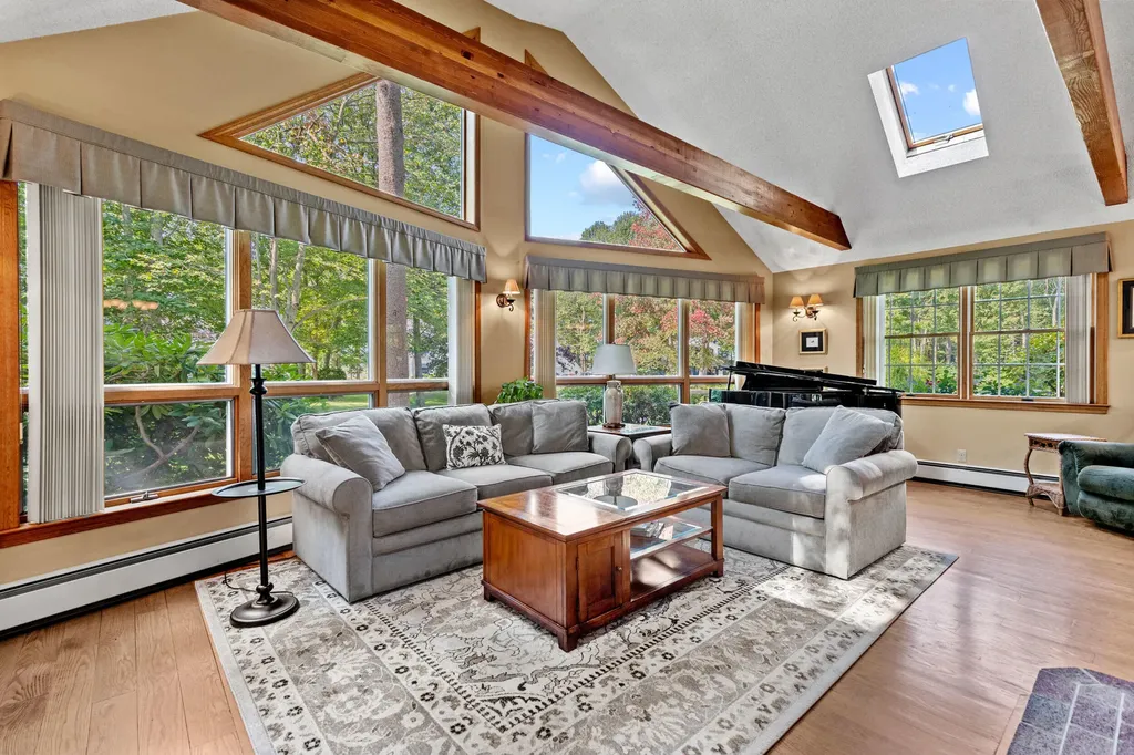 42 Horseshoe Drive Scarborough ME 04074