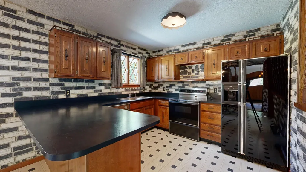 1 Woodside Drive Lewiston ME 04240