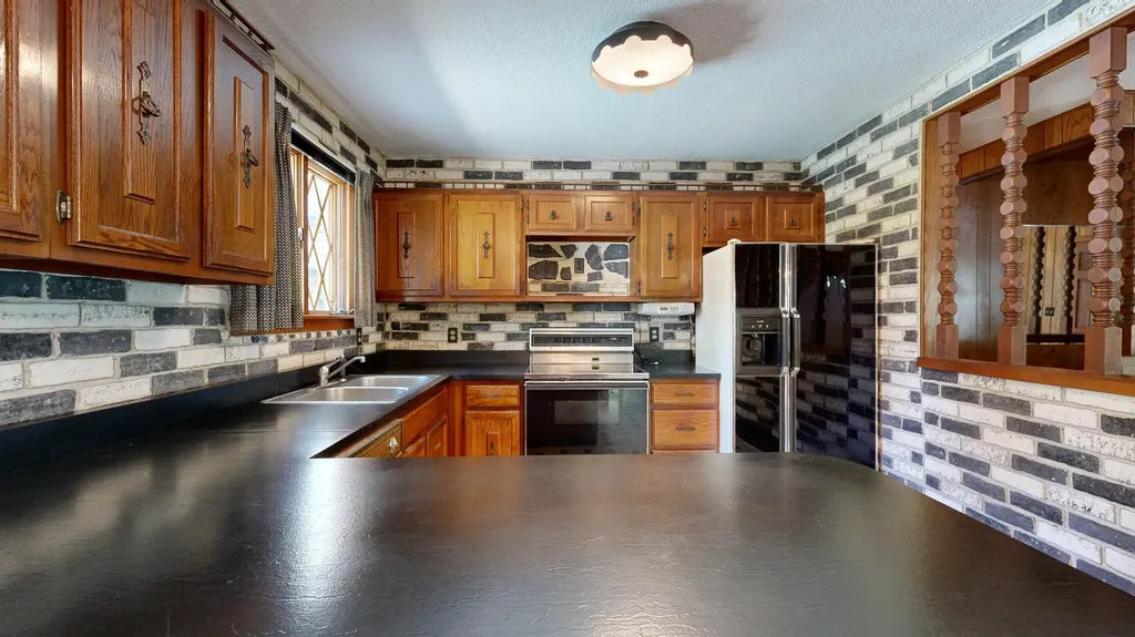 1 Woodside Drive Lewiston ME 04240