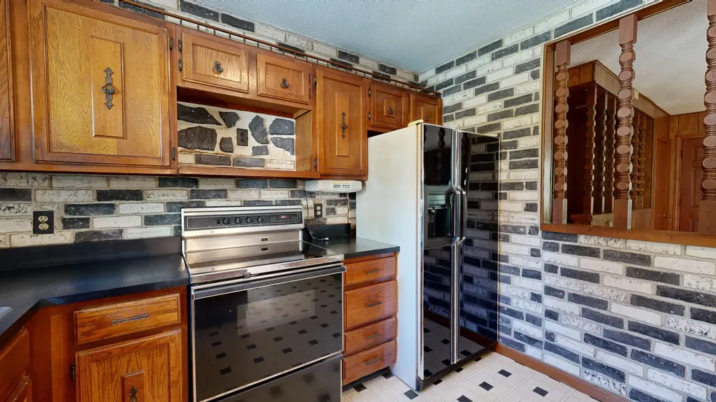 1 Woodside Drive Lewiston ME 04240