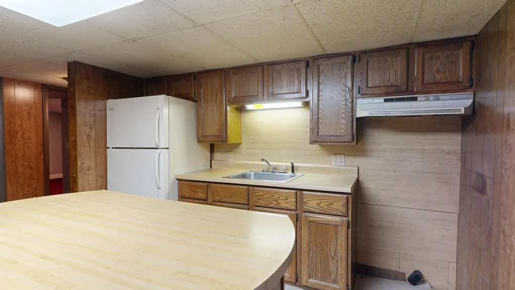 1 Woodside Drive Lewiston ME 04240