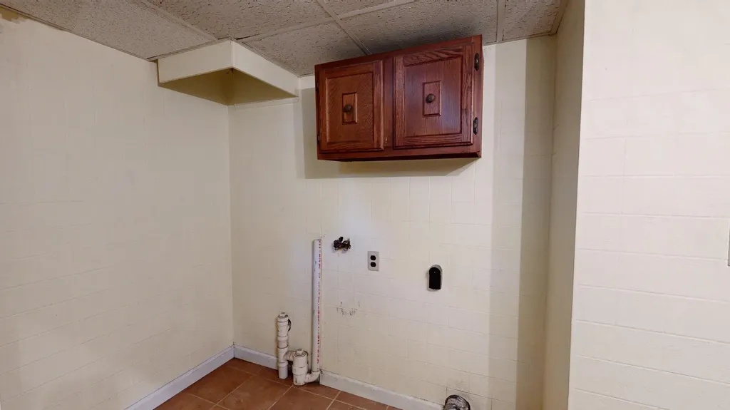 1 Woodside Drive Lewiston ME 04240