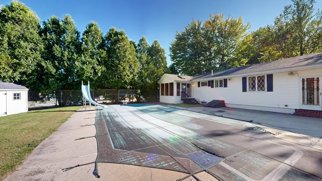 1 Woodside Drive Lewiston ME 04240