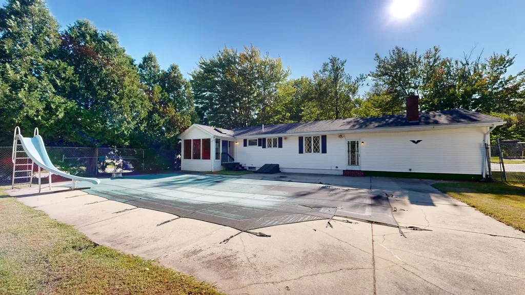 1 Woodside Drive Lewiston ME 04240