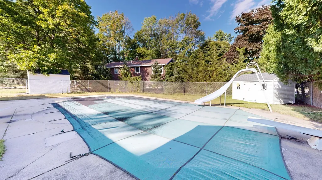 1 Woodside Drive Lewiston ME 04240