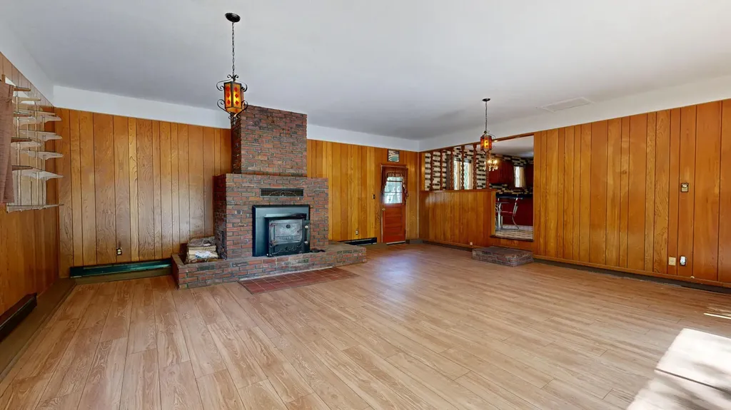 1 Woodside Drive Lewiston ME 04240