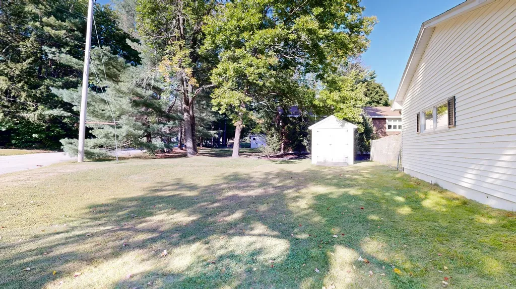 1 Woodside Drive Lewiston ME 04240