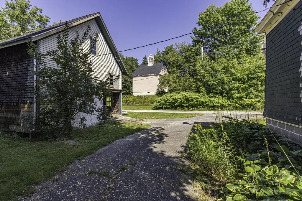 24 Campbell Hill Cherryfield ME 04622