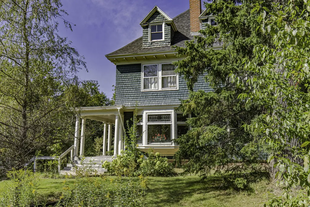 24 Campbell Hill Cherryfield ME 04622