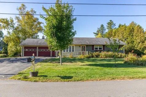 1 Stoneybrook Road Hampden ME 04444