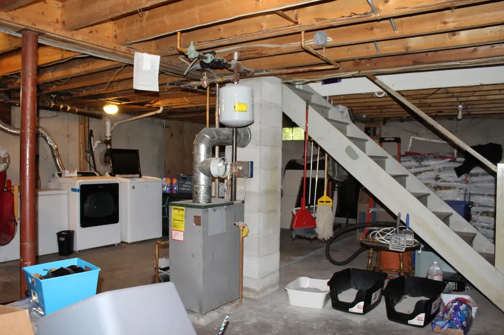 80 Webbs Mills Road Raymond ME 04071
