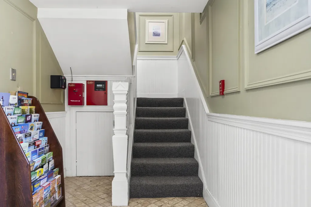 306 Eddy Road Edgecomb ME 04556
