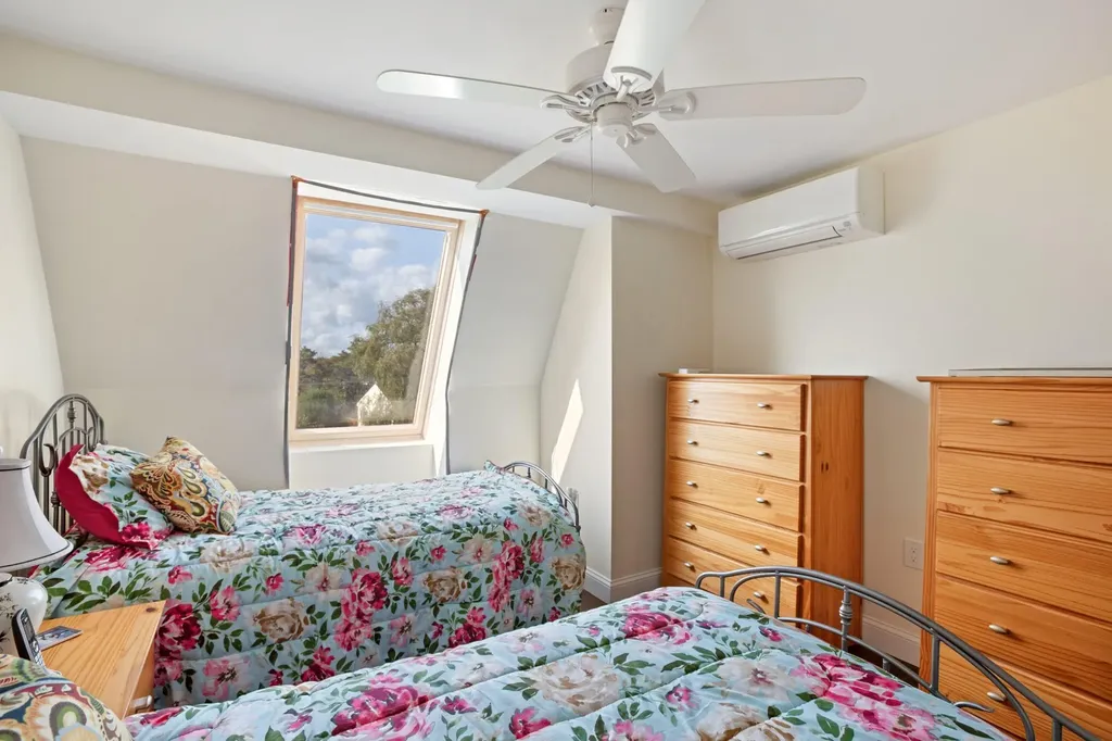 143 Beach Avenue Kennebunk ME 04043