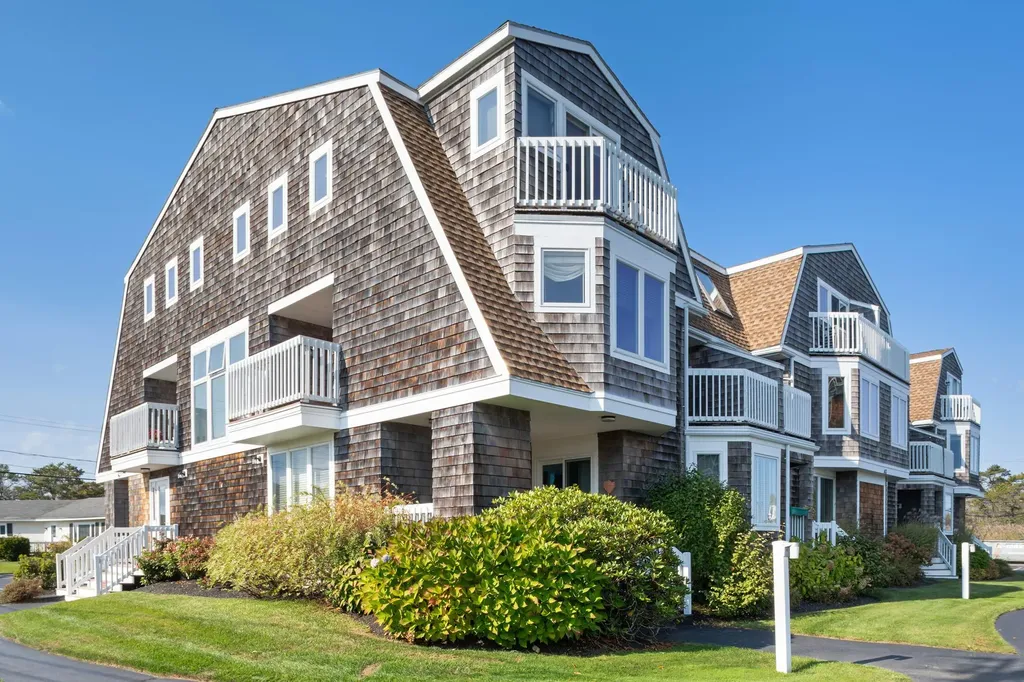 143 Beach Avenue Kennebunk ME 04043