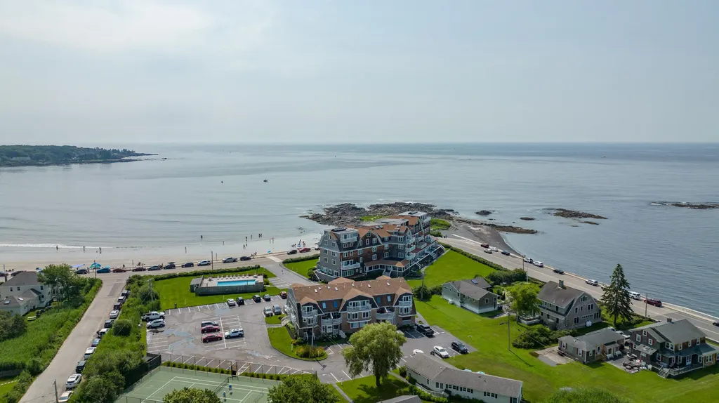 143 Beach Avenue Kennebunk ME 04043