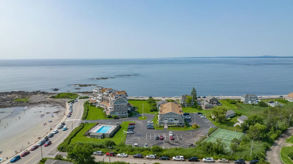 143 Beach Avenue Kennebunk ME 04043