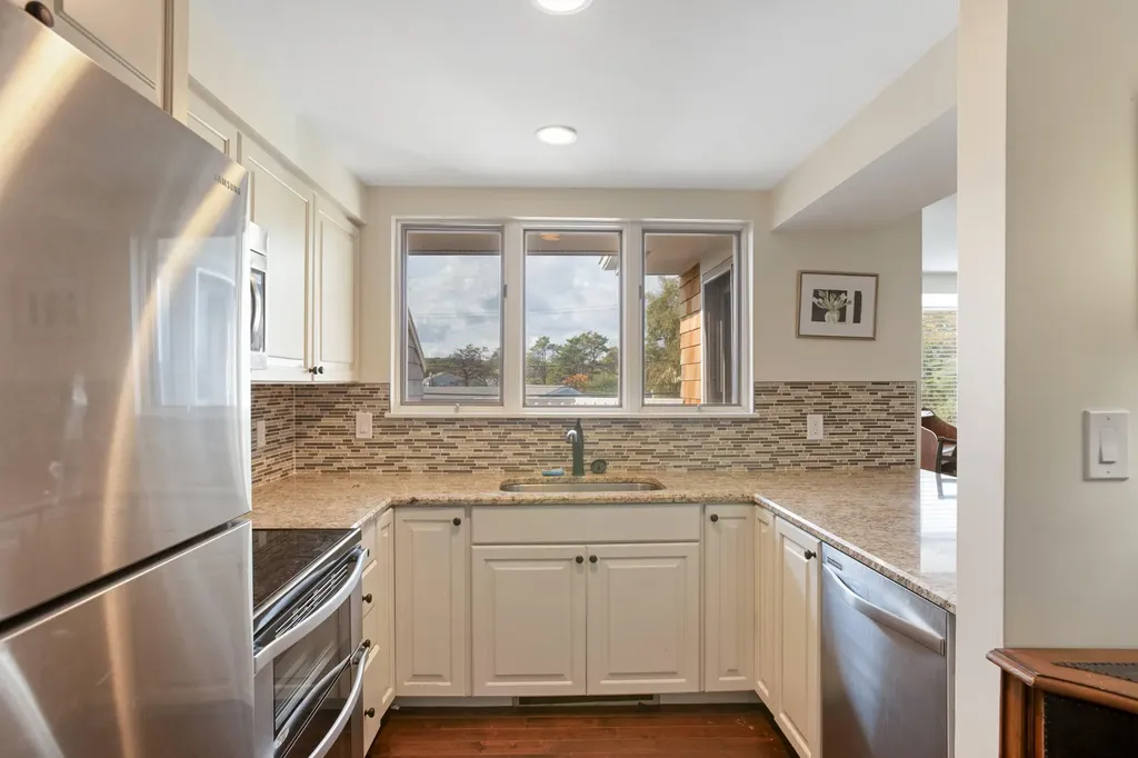 143 Beach Avenue Kennebunk ME 04043