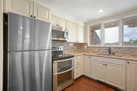 143 Beach Avenue Kennebunk ME 04043